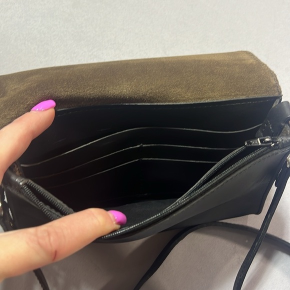 Nisolo Cleo convertible leather purse - Picture 6 of 12